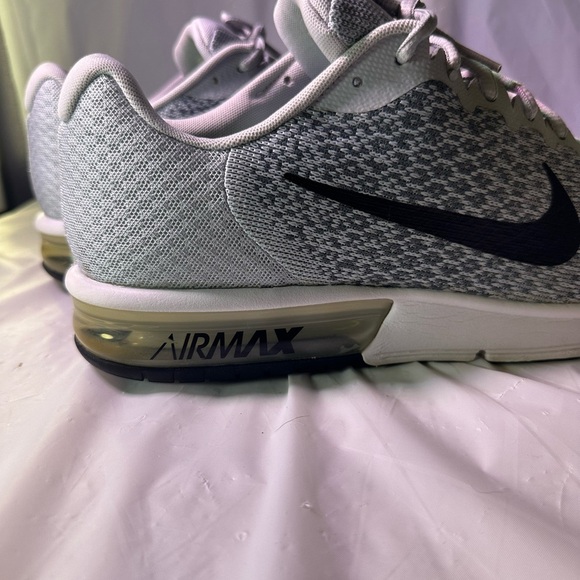 Nike Light Gray Running Shoes main image 5